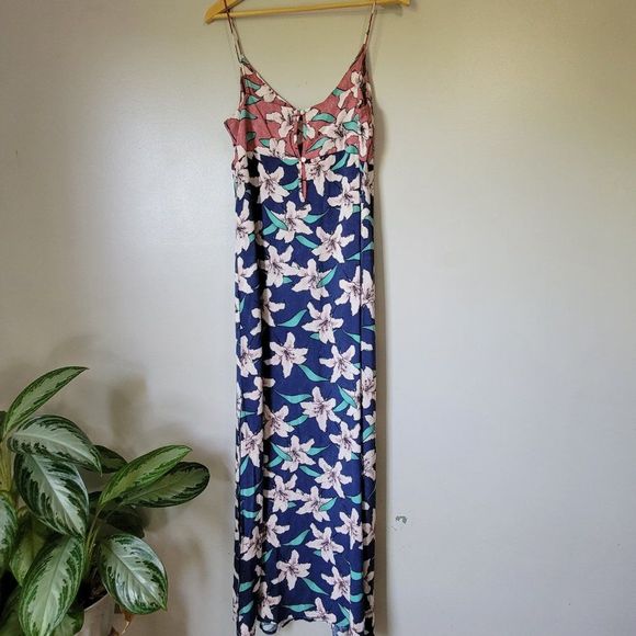NWT O'NEILL FLORAL V NECK TANK MAXI DRESS SIZE M - Picture 13 of 15